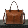 Iconic Isabel: Bolso Retro Hobo inspirado en nuestra fundadora
