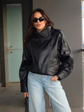 Chaqueta de cuero asimétrica Carla